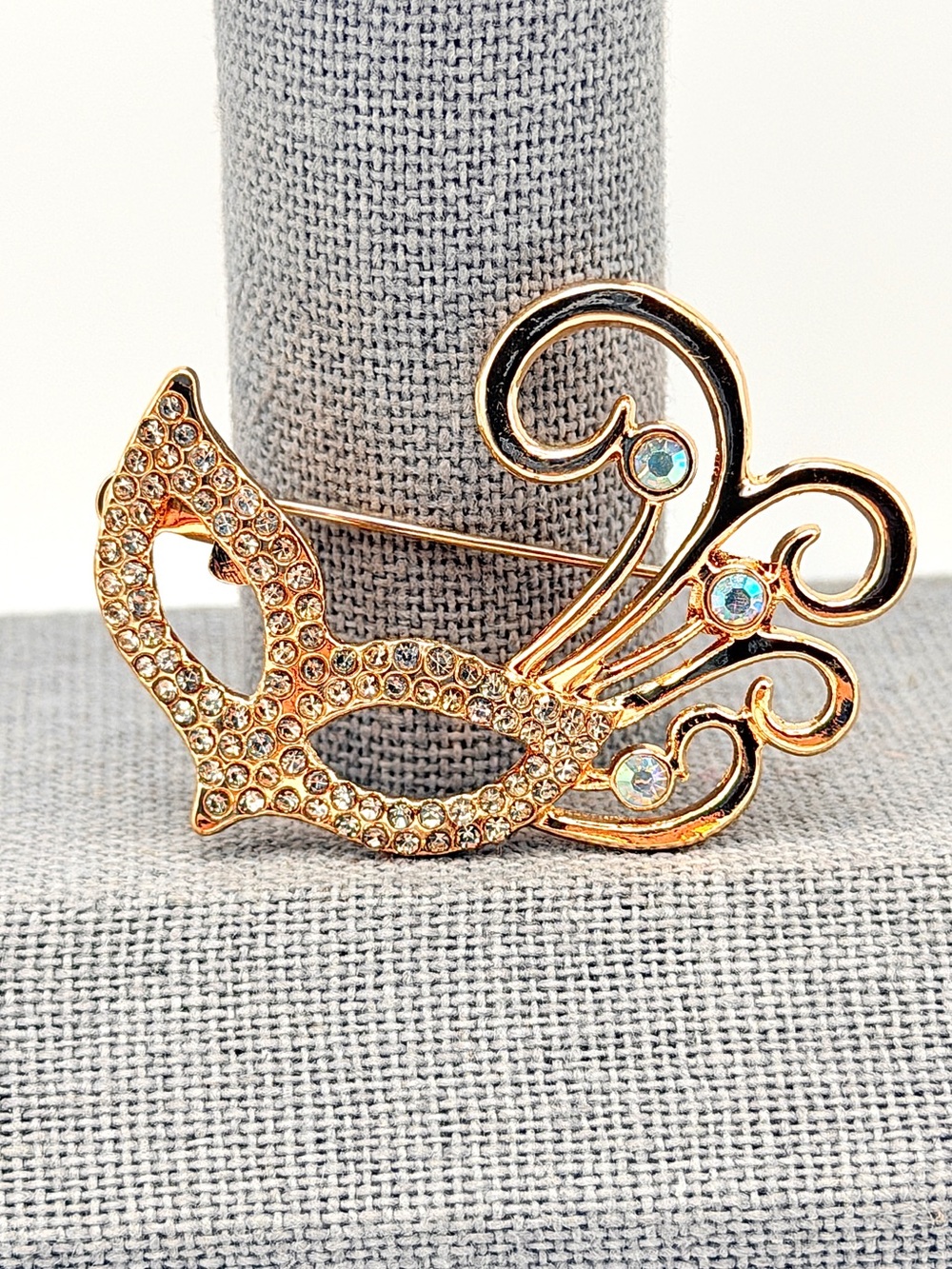 Rhinestone Masquerade Mask Brooch